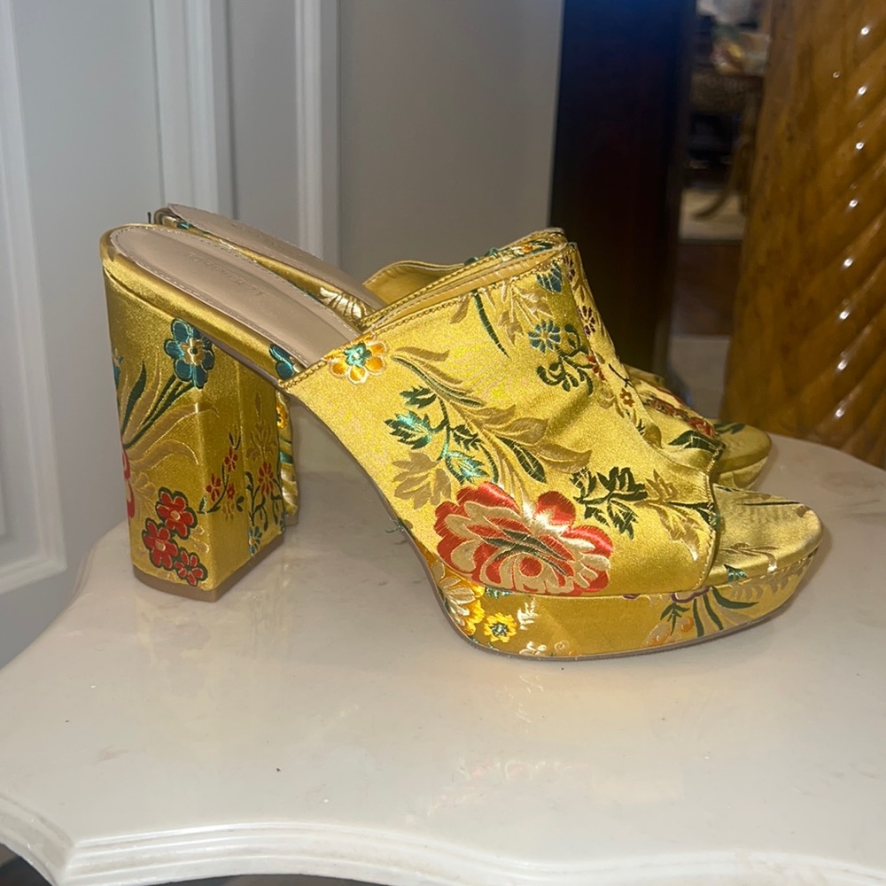 Heel mules